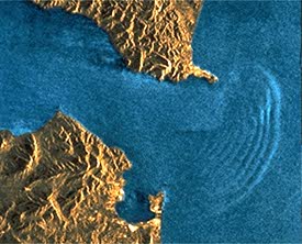 ERS 1 scene of internal waves: Strait of Gibraltar © ESA